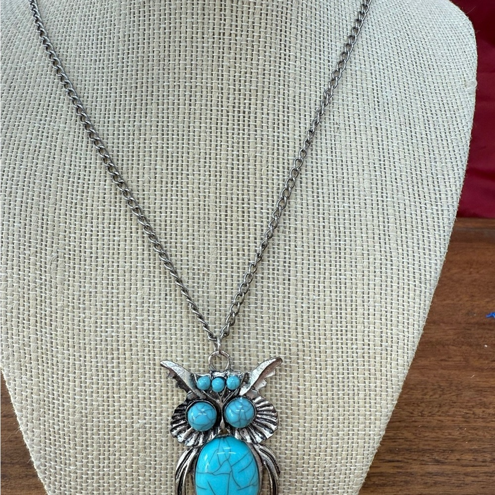 Silver and Turquoise Owl Pendant‎ Necklace - Picture 2 of 7